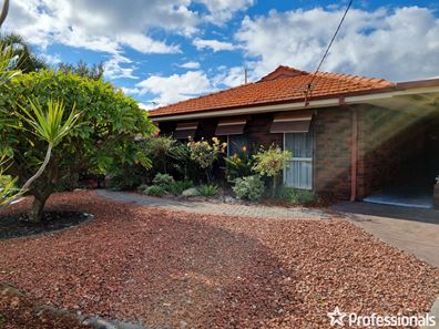 33 Ripplewood Avenue, Thornlie WA 6108