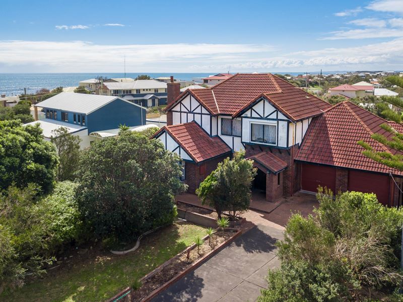 5 Winter Court, Peppermint Grove Beach