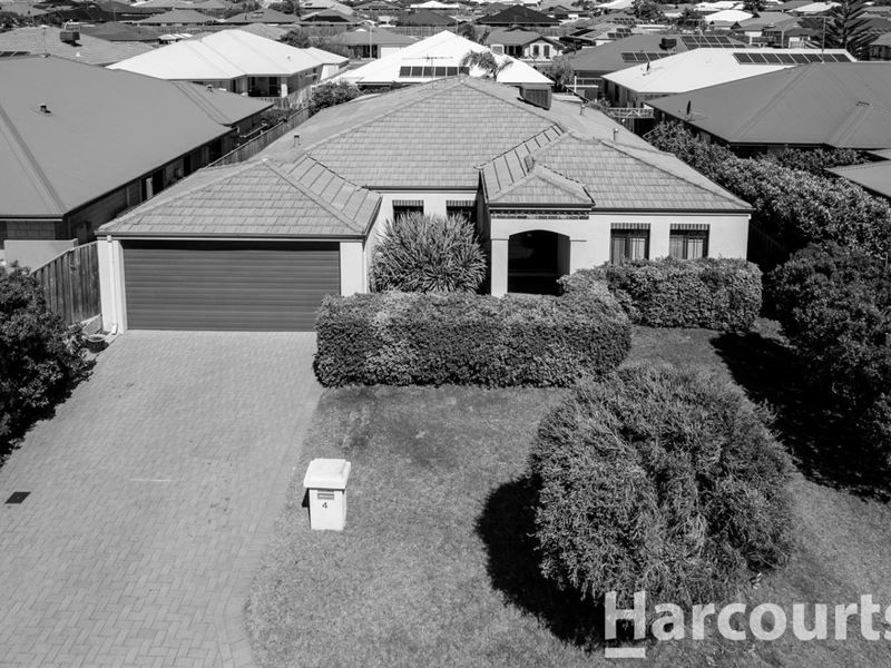4 Honeymyrtle Grange, Halls Head WA 6210