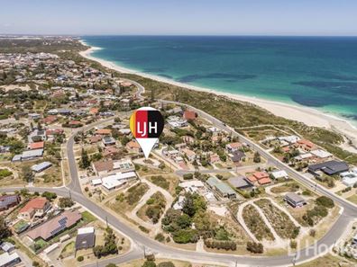 11 Coles Place, Yanchep WA 6035