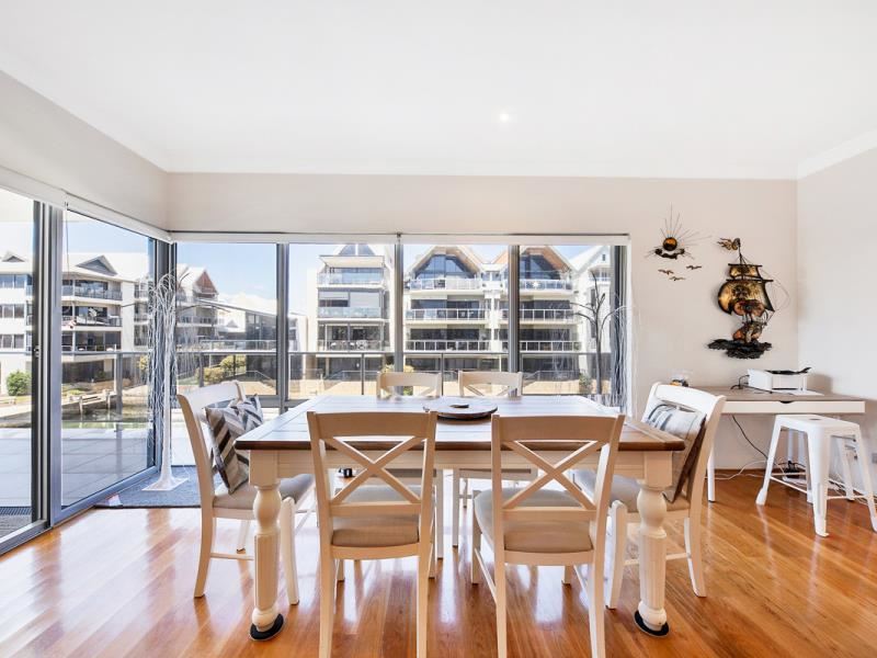 2/7 Florian Mews, Mandurah WA 6210