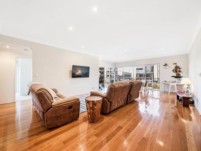 2/7 Florian Mews, Mandurah WA 6210