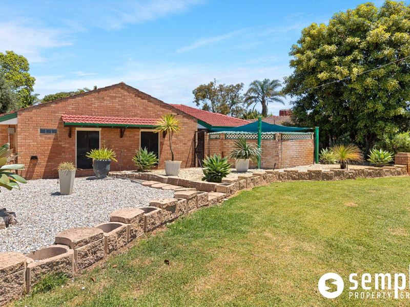 8 Kestrel Way, Yangebup