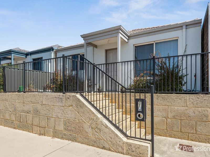 4 Clarendon Circuit, Lakelands