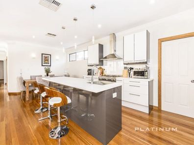 20 O'Mara Boulevard, Iluka WA 6028