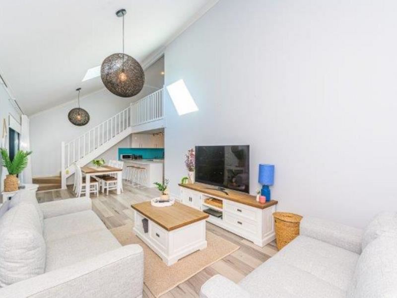 4/5 Tyler Street, Joondanna