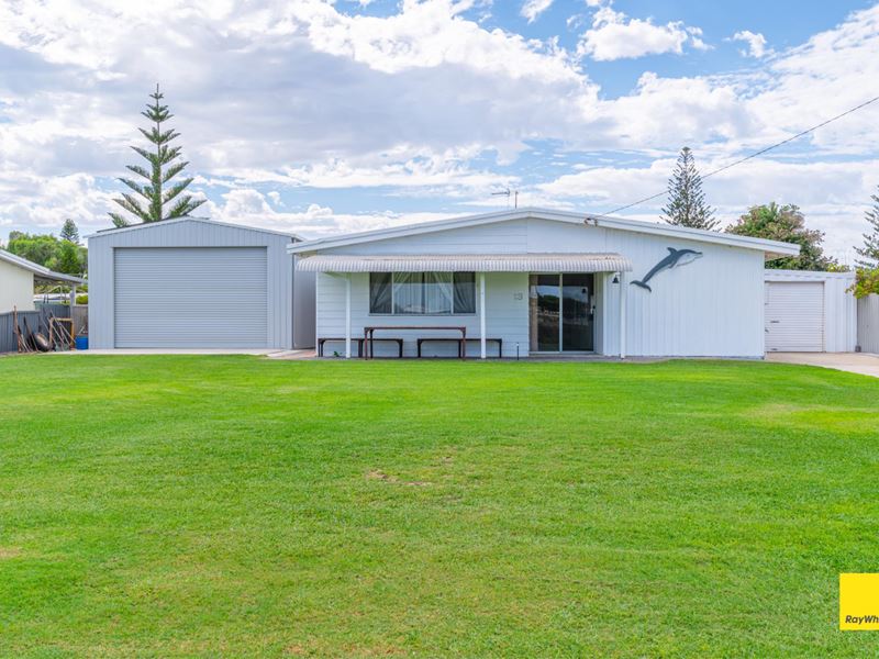 13 Wedge Avenue, Lancelin