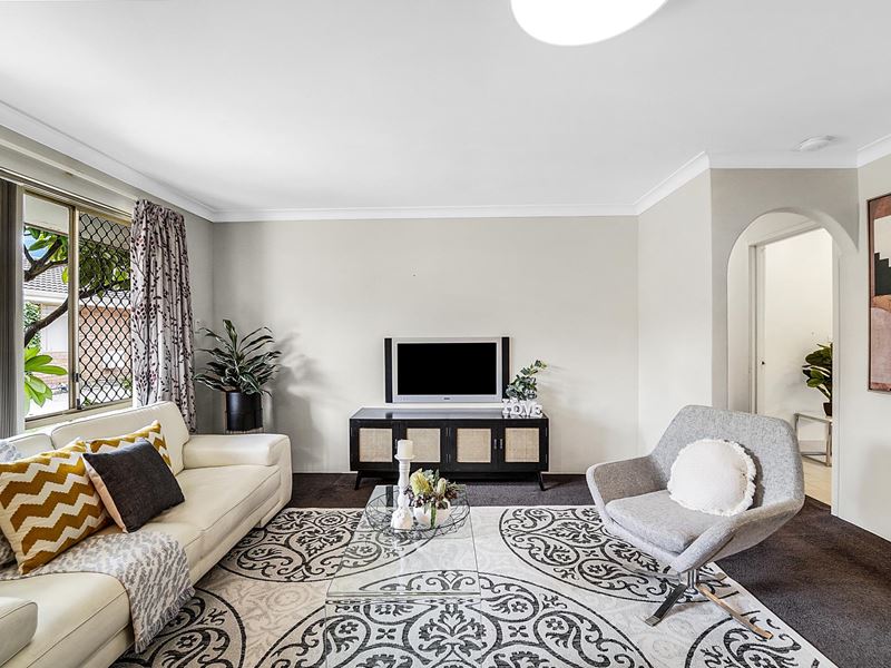 2/6 Tuart Place, Morley