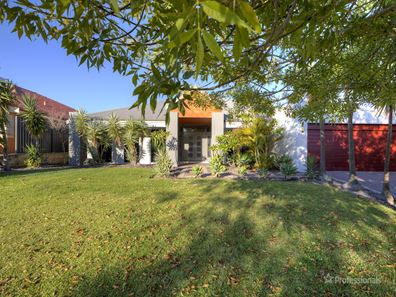 10 Pasalich Bend, Aveley WA 6069
