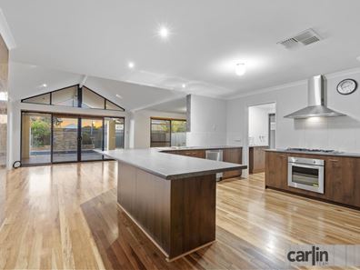 11 Lemon Gum Drive, Baldivis WA 6171