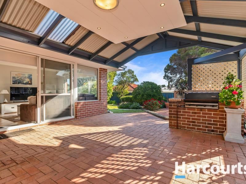 17 Turquoise Loop, Banksia Grove WA 6031