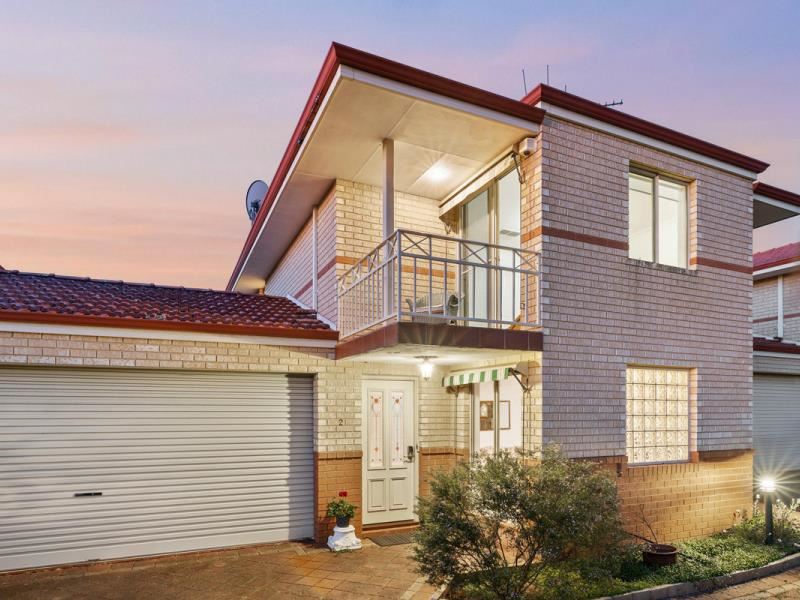 2/60 Moulden Avenue, Yokine