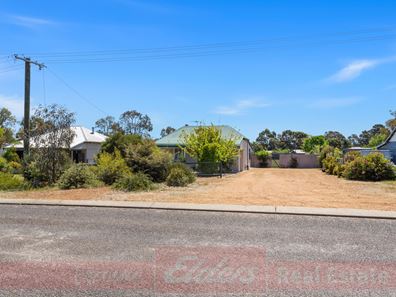 20 Raymond Street, Collie WA 6225