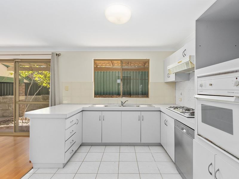 4/36 Whatley Crescent, Mount Lawley