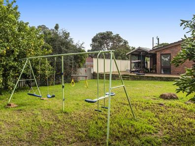 7 Glyde Road, Lesmurdie WA 6076