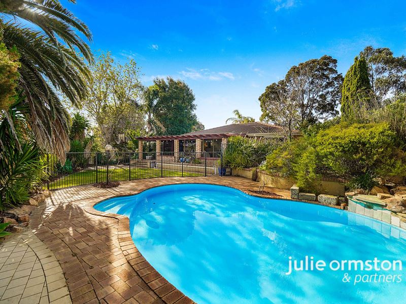 5 Pergola Place, Edgewater