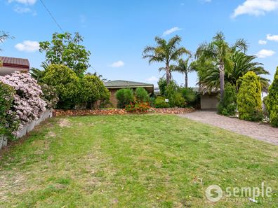 13 Banksia Place, Yangebup WA 6164