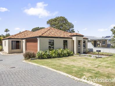 18 Napier Road, Morley WA 6062