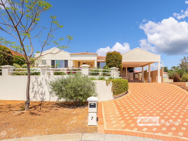 7 Balliol Court, College Grove