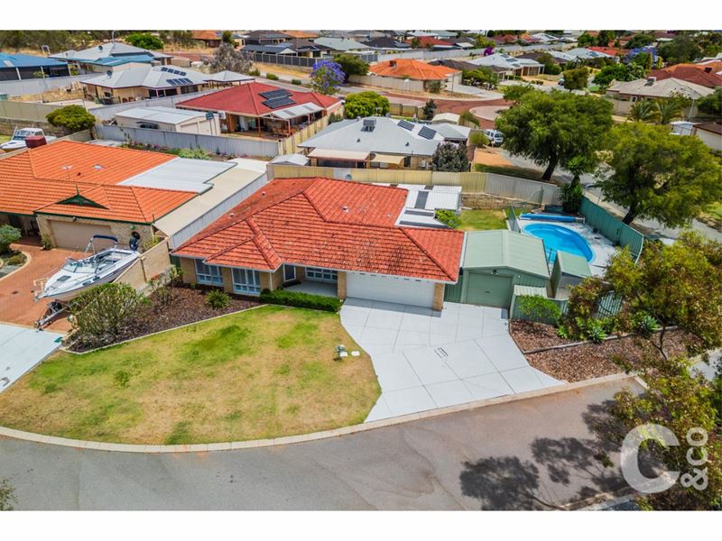 2 Glamis Court, Orelia