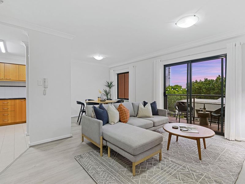 54/122 Mounts Bay Road, Perth WA 6000