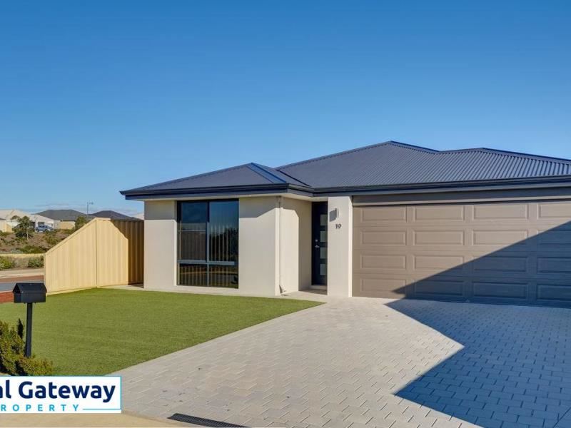19 Serventy Crescent, Hammond Park