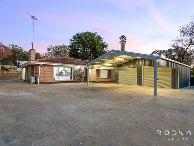 195 Brookton Hwy, Kelmscott