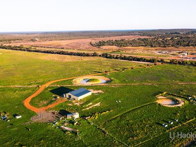 98 Steeredale Road, Hopetoun WA 6348