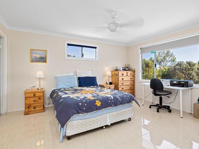 41 WESTERLY WAY, Karakin WA 6044