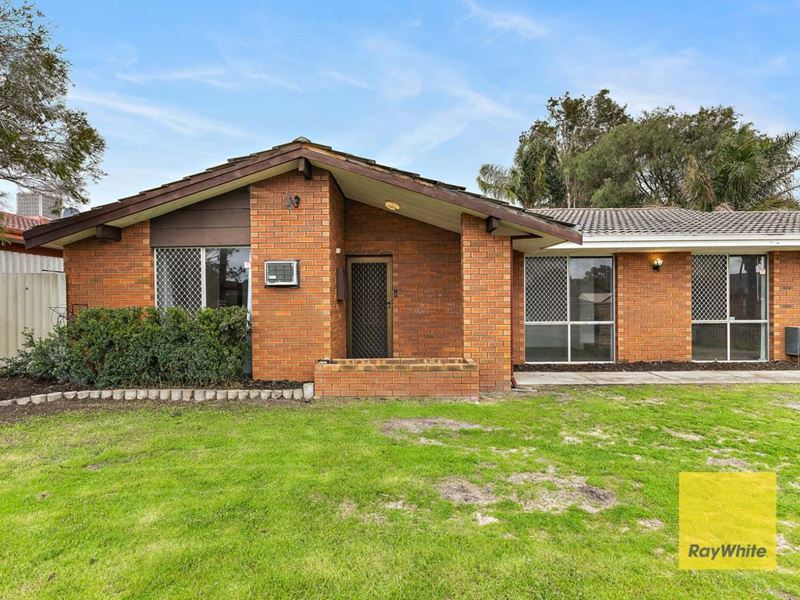 32 Greenough Way, Gosnells WA 6110