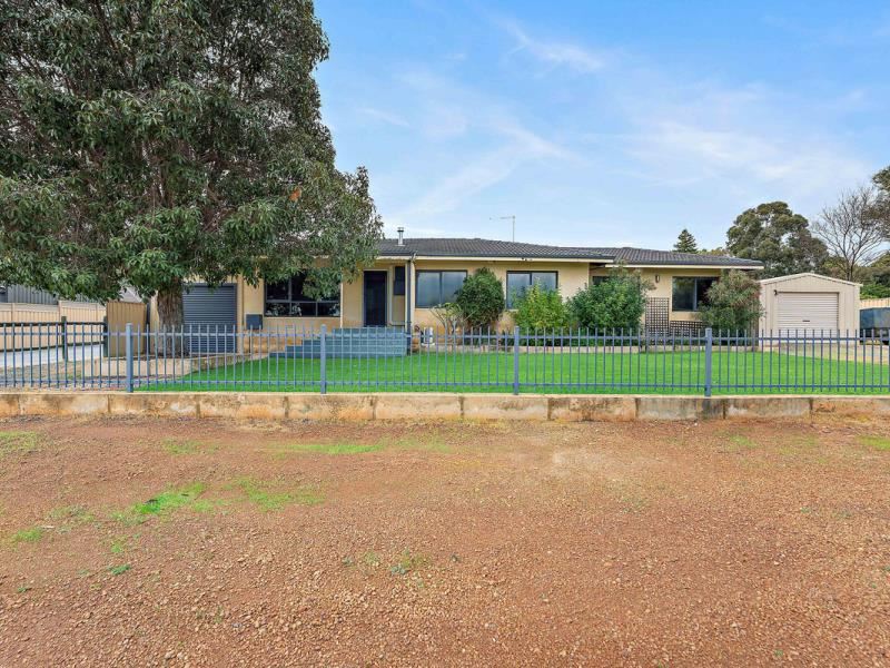 7 William Street, Byford WA 6122