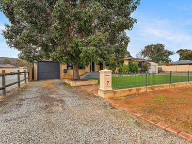 7 William Street, Byford WA 6122