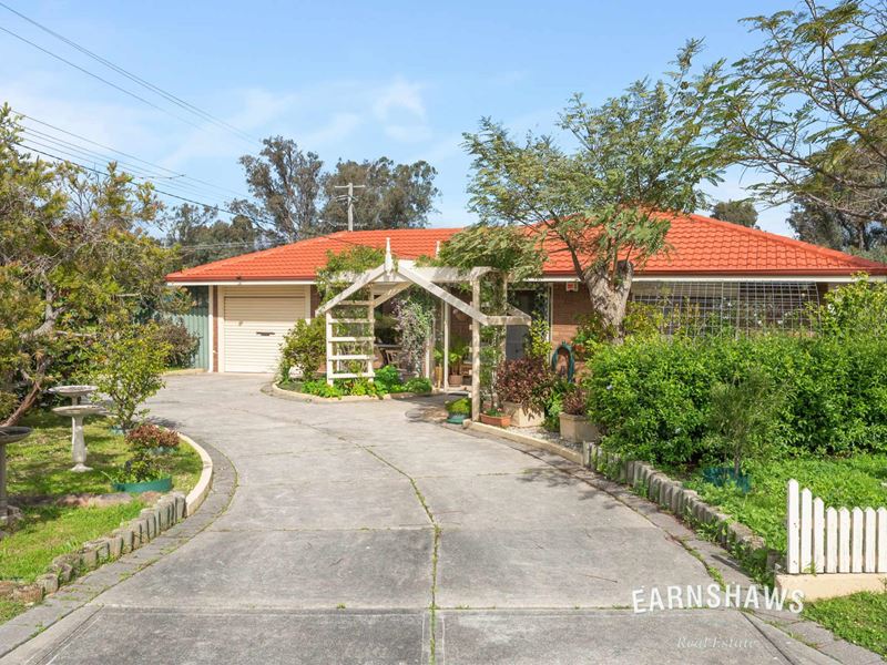 5 Fairfax Road, Swan View WA 6056