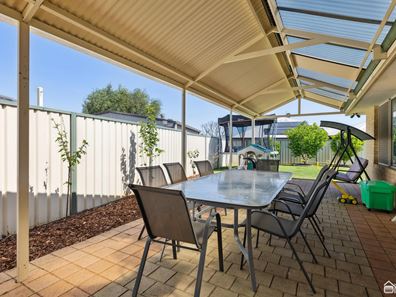 18 Glasgow Way, Seville Grove WA 6112