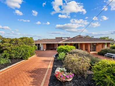 51 Heath Road, Kalamunda WA 6076