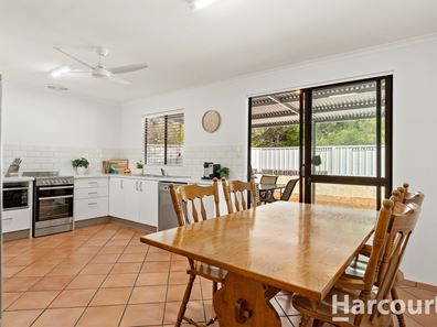 9 Hide-A-Way Vale, Preston Beach WA 6215