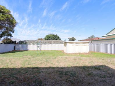 43 Camp Road, Pinjarra WA 6208