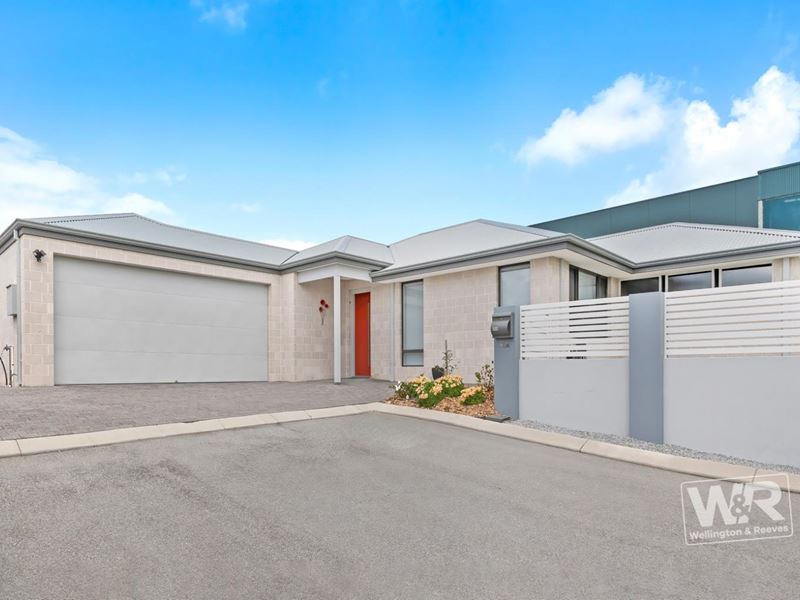 35A Stirling View Drive, Lange