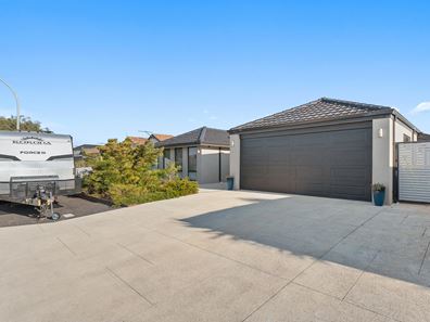 13 Dunns Way, Port Kennedy WA 6172