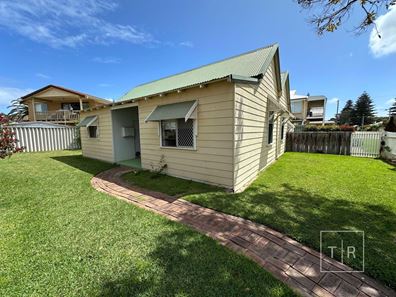 75 The Esplanade, Esperance WA 6450