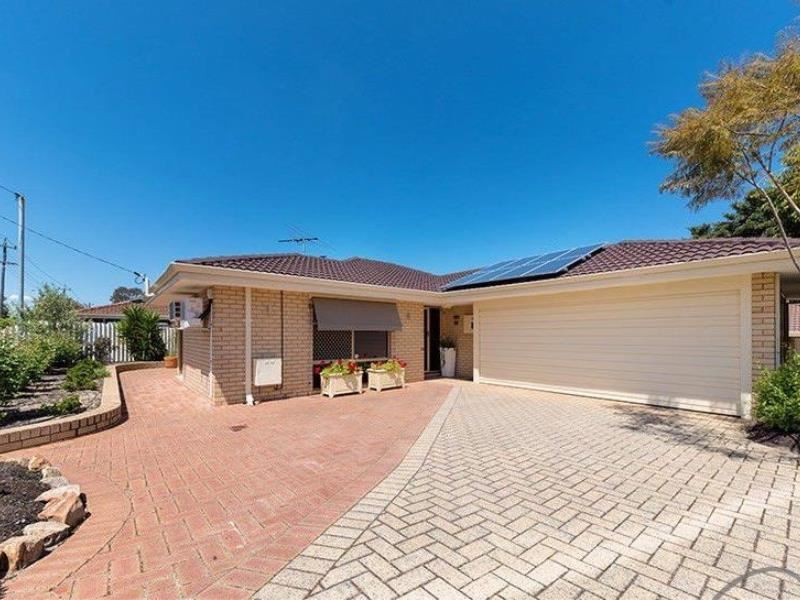 16D Glenmoy Avenue, Willetton