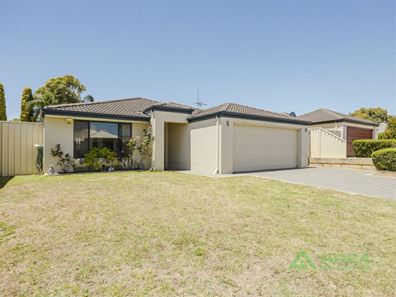 25 LOVETT DR, Forrestfield WA 6058