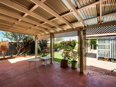 28 Glass Crescent, Mahomets Flats WA 6530