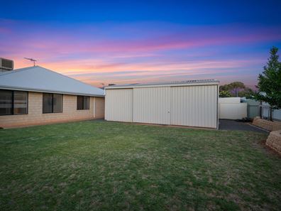 67 Paddington Drive, Hannans WA 6430