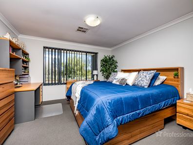 31 Cinnabar Drive, Eglinton WA 6034