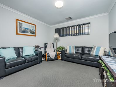 31 Cinnabar Drive, Eglinton WA 6034