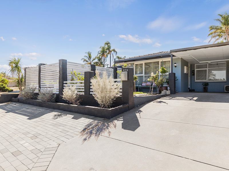 42A Littlemore  Road, Orelia WA 6167