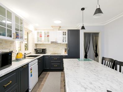 42A Littlemore  Road, Orelia WA 6167