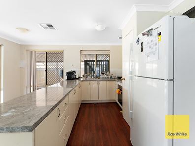 10 Jooleen Way, Thornlie WA 6108