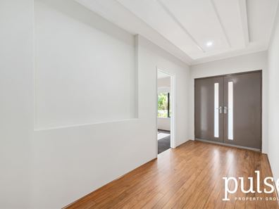 6A Bridget Place, Shelley WA 6148